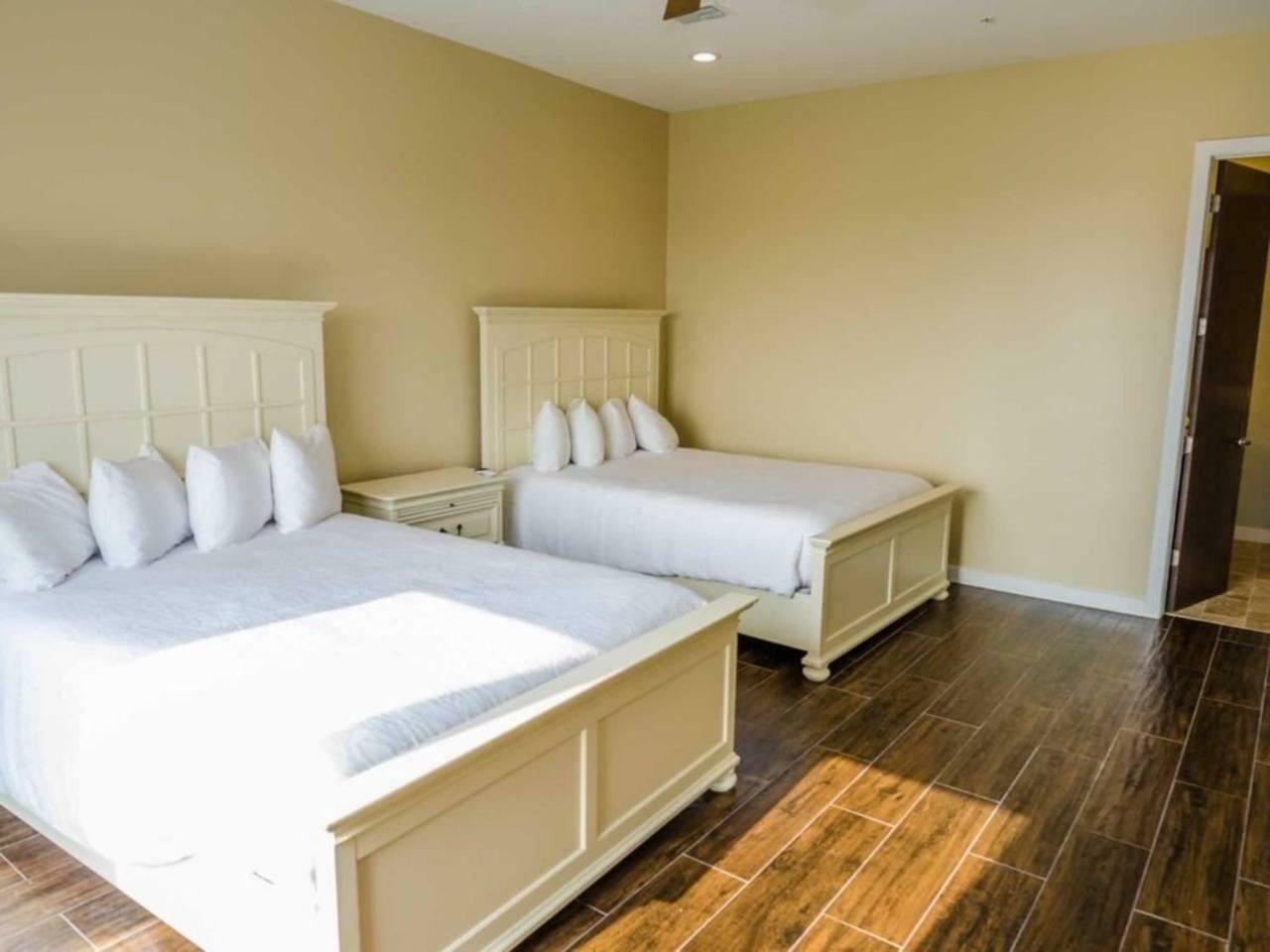 5 Bedroom Beachfront Condo - 3Rd Floor South Padre Island Kültér fotó